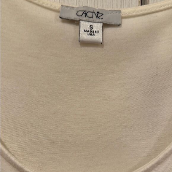 Chic Cream Embellished Top by - Picture 4 of 6